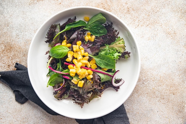 milho salada alface mix fresco verde prato saudável refeição comida lanche na mesa cópia espaço comida