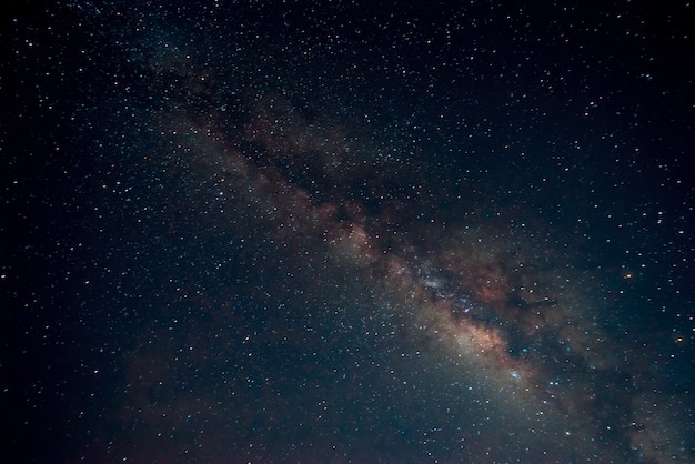 Milky Way estrella en cielos nocturnos - Ilustraciones de estilo retro con tono de color vintage
