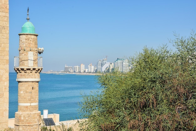 Minarete en la ciudad vieja de Jaffa