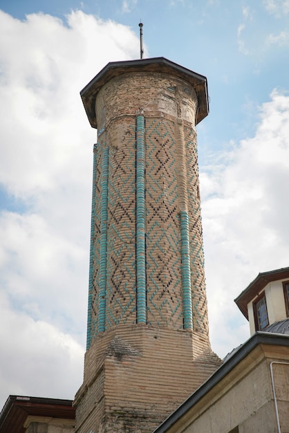 Minarete de Ince Minaret Medrese como Museu de Arte em Pedra e Madeira em Konya Turkiye