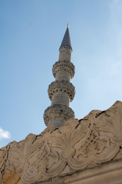 Minarete feito de pedra nas mesquitas da época otomana