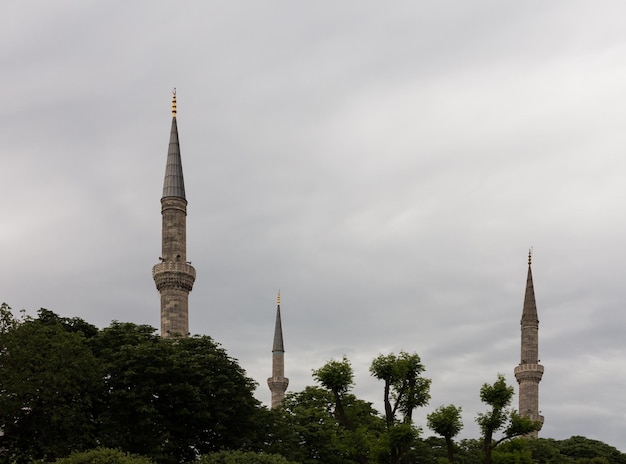 Minaretes de la Mezquita Azul Estambul