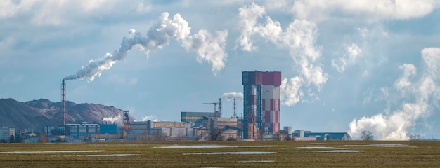 Minas para la extracción de sal de potasa en la ciudad de Soligorsk