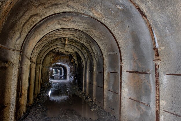 Mine künstlich beleuchtet