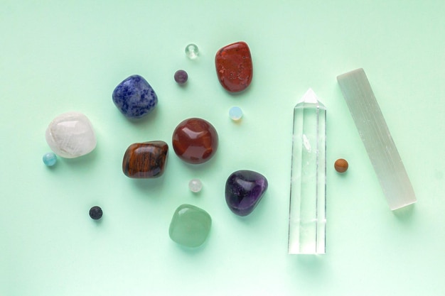 Mineral de piedras preciosas de cristal para el ritual de sanación espiritual