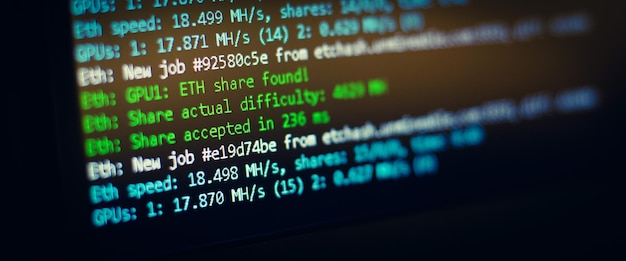 Minería de criptomonedas en un primer plano de computadora
