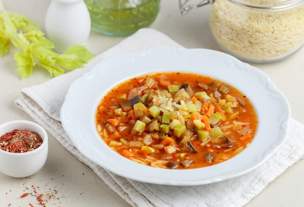 Minestrone cozinha mediterrânea