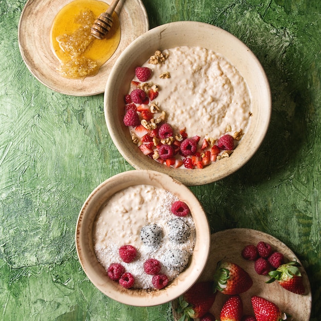 Mingau de arroz com frutas