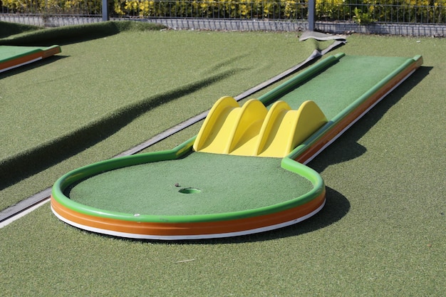 Mini clube de golfe no parque