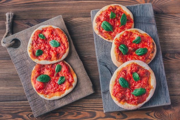 Mini Margherita Pizza mit Rotkäse