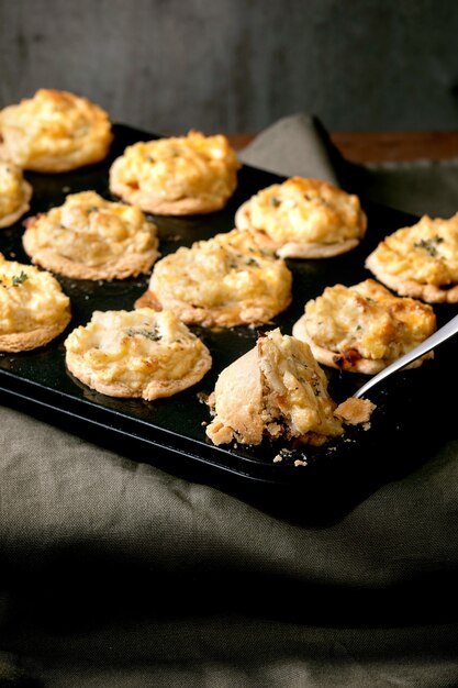 Mini tartas de carne picada con puré de patatas