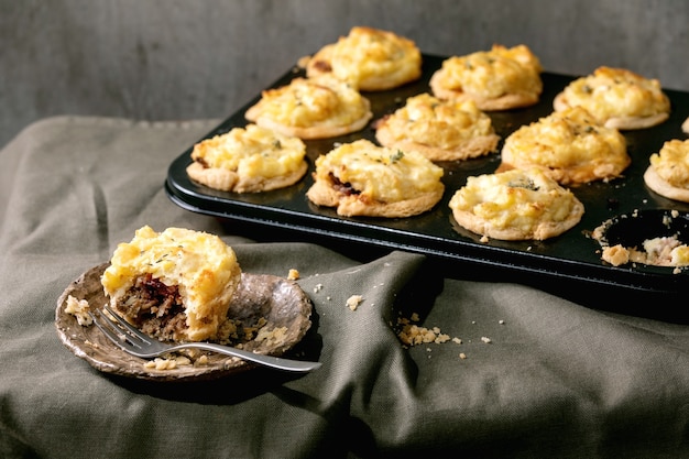 Mini tartas de carne picada con puré de patatas