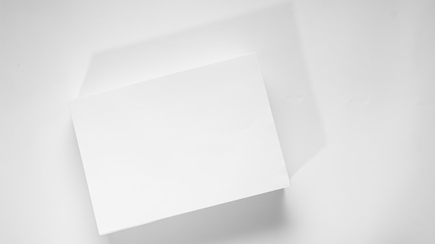 Minimalismo Vista superior de una pila de hojas de papel de oficina