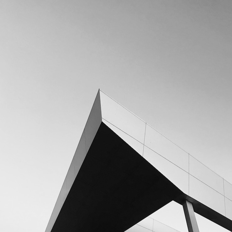 Foto minimalistische dachkonstruktion in schwarz-weiß