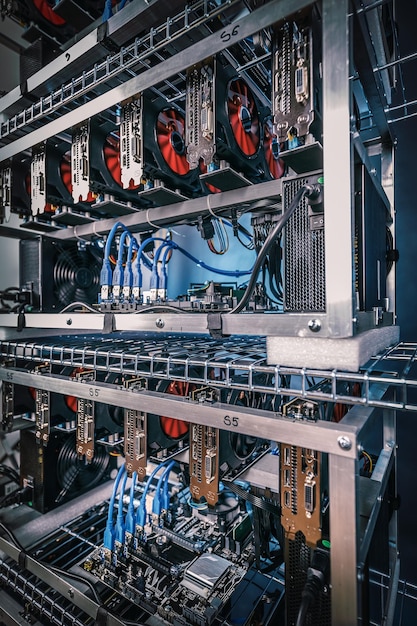 Foto mining-rig für grafikkarten