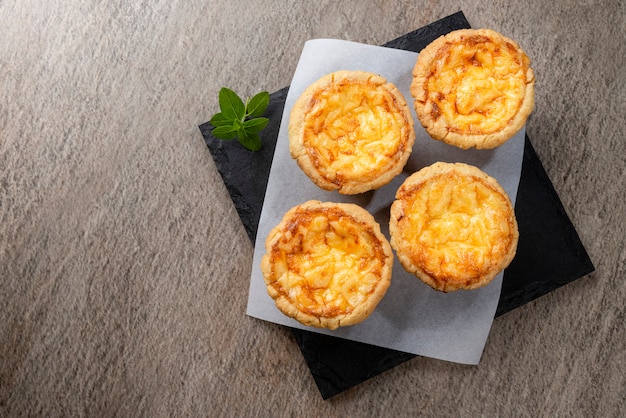 Miniquiche lorraine - cocina francesa