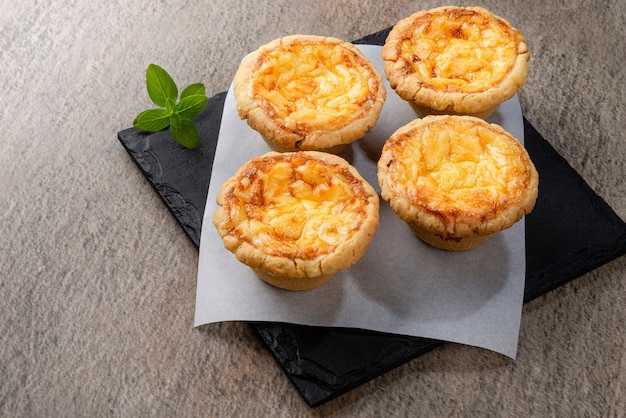 Miniquiche Lorraine - Französische Küche