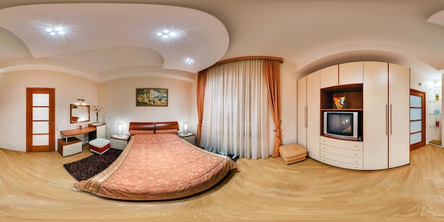 MINSK WEISSRUSSLAND MÄRZ 2013 Vollkugelförmige 360-Grad-Winkelansicht, nahtloses Panorama im Innenschlafzimmer in modernen Wohnungswohnungen in äquirechteckigem, äquidistantem Projektionspanorama VR-Inhalt