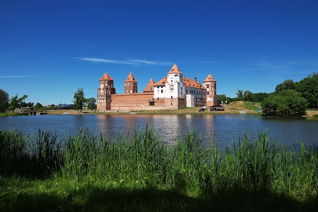 Mir Castle no país da Bielorrússia