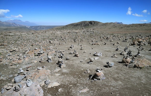 Mirador de los Andes, Hochland-Aussichtspunkt für die umgebenden Vulkane auf Patapampa Pass, Arequipa, Peru