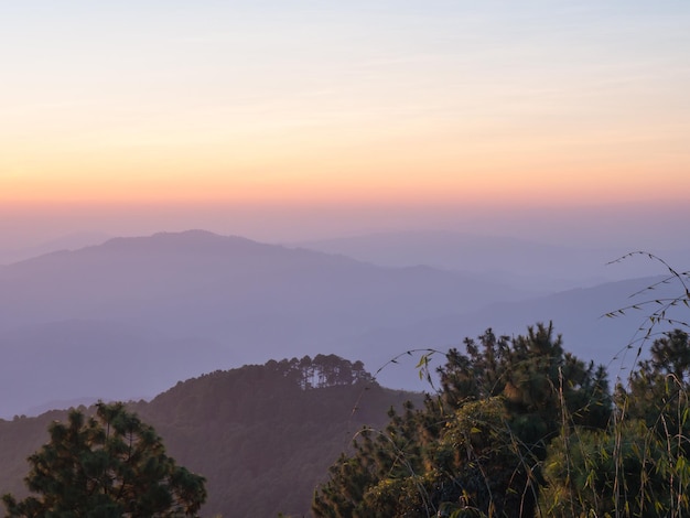 Mirante do pôr do sol na tailândia