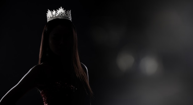 Miss Pageant Contest-Silhouette mit Diamantkrone