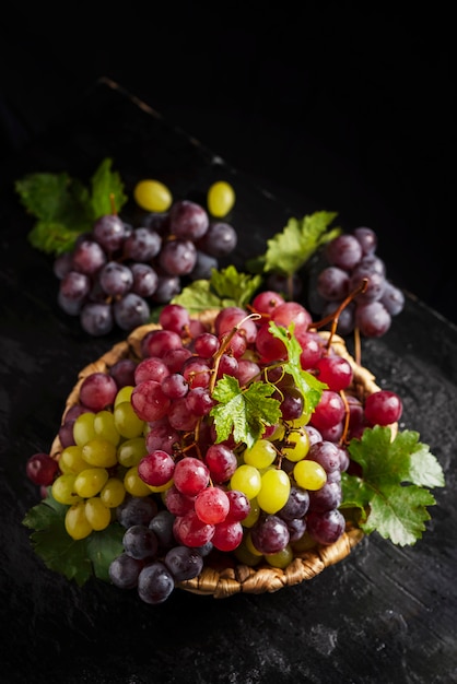 Mistura de uva vermelha e amarela