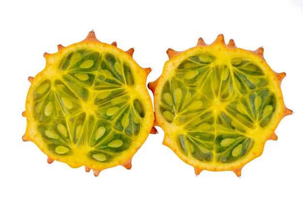 Mitad del Kiwano (Cucumis metulifer)