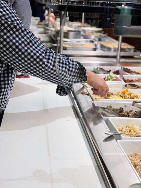 Foto mittagessen im buffet