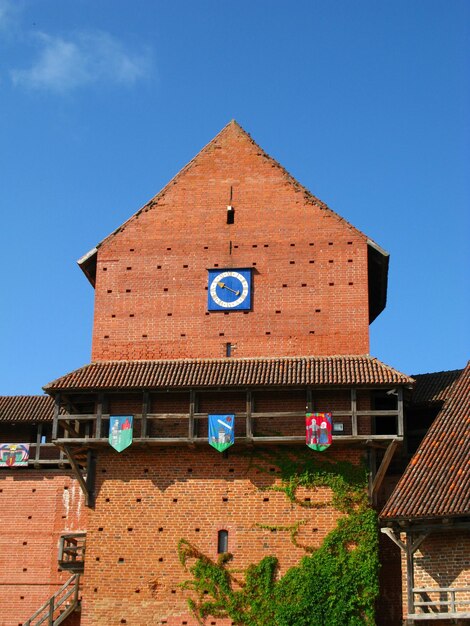 Foto mittelalterliche burg turaida in lettland