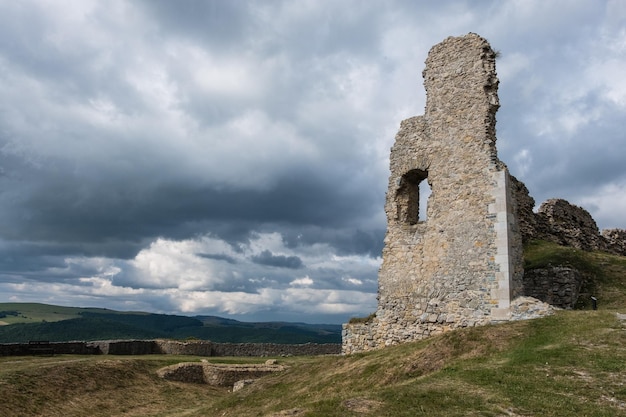 Mittelalterliche Festungssteinruinen der Burg Branc in der Slowakei