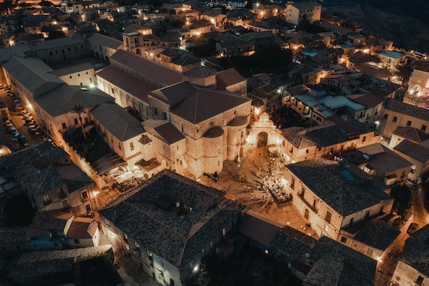 Mittelalterliche Kathedrale des Dorfes Gerace