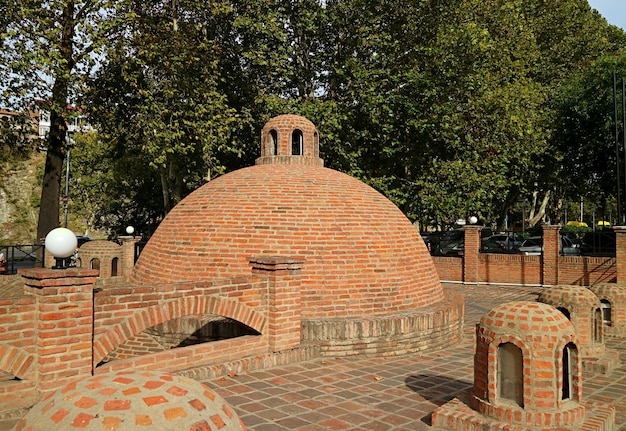 Mittelalterliche Schwefelbäder in Abanotubani Nachbarschaft, alte Tiflis Stadt von Georgia