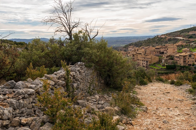 Mittelalterliche Stadt Steinstraße Steinhäuser Spanische Landschaft Flussschlucht Vero Kalksteinlandschaft Sierra de Guara Abenteuersport Vero-Fluss Architektur