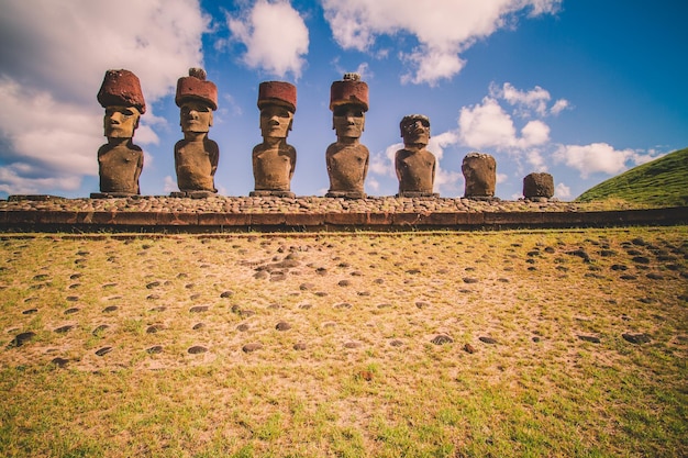 Moai-Steinskulpturen auf der Osterinsel Chile