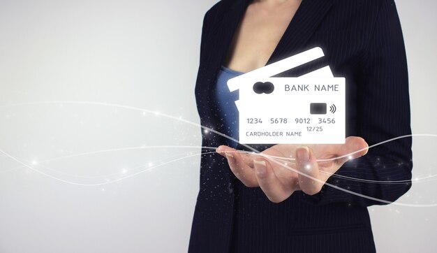 Mobile Banking-Netzwerk, Online-Zahlungskonzept. Digitales Hologramm in der Hand halten