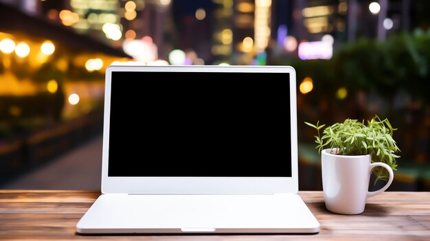 Foto mockup de tela branca em branco destop pc e tablet portátil em mesa de madeira em uma sala de escritório moderna