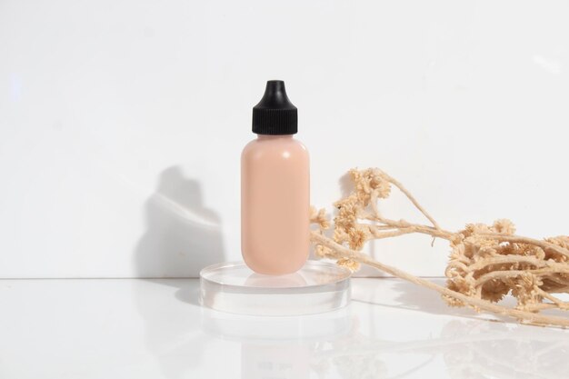 Mockup-Röhrenflasche für Hautpflegekosmetik Sommer-Sonnenschutzprodukt-Branding-Creme-Lotion-Behandlung
