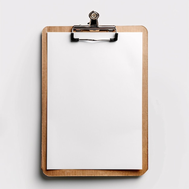 Foto mockup von holz-clipboard mit leerem papier, isoliert auf weißem hintergrund