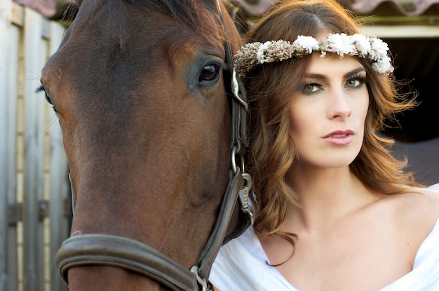 Moda novia y caballo