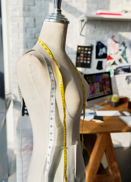 Mode-Design-Mannequin-Messkonzept