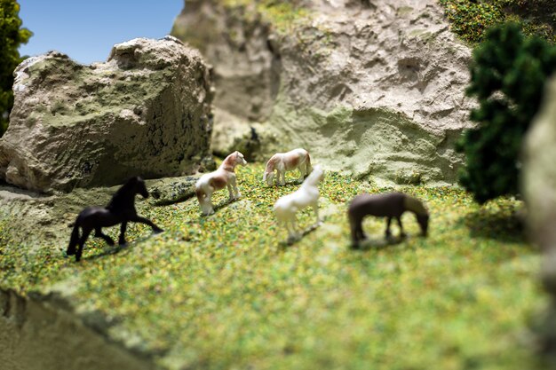 Foto modelo de brinquedo plástico cavalo miniatura