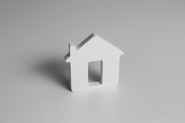 Modelo de casa em fundo branco