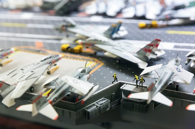 Modelo en miniatura de pista de portaaviones