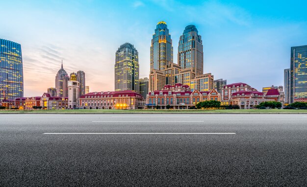 Moderne Architekturlandschaft und Stadtskyline