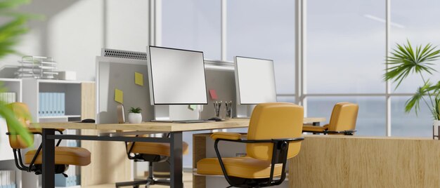 Moderne Büroarbeitsplatz-Innenarchitektur mit Computer-Bürobedarf und -dekor