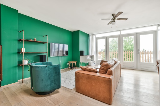 Moderne Möbel in einem hellen Wohnzimmer