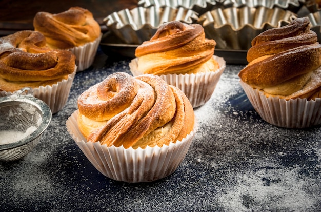 Modernes Backen - Scones Cruffins