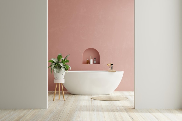 Modernes Badezimmer Innenarchitektur, weiße Badewanne an der Wand in Grunge-Rosa