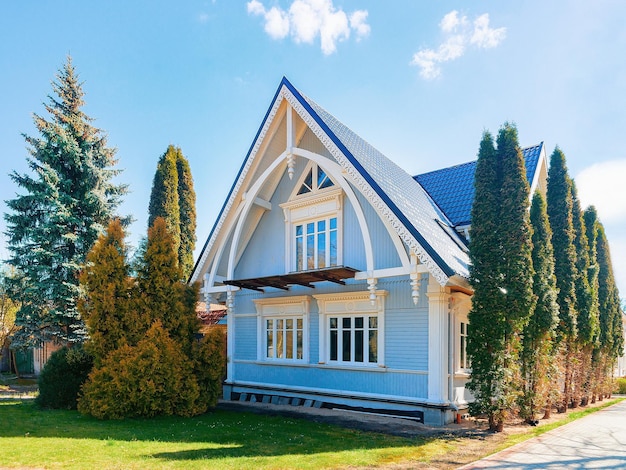 Modernes Landhaus mit kleinem Hof, Vilnius